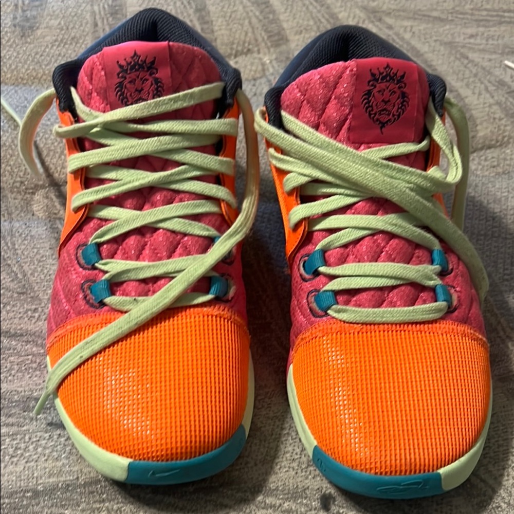 basketball shoes!!
